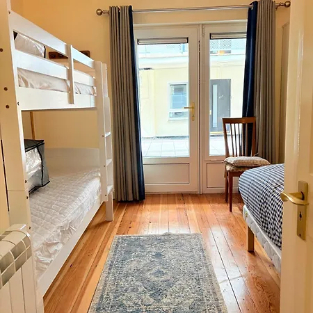 Maureens Two Bedroom F28 Vy13 شقة *