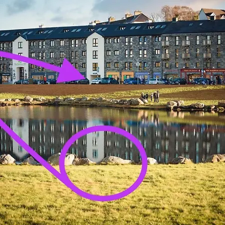 Maureens Two Bedroom F28 Vy13 *